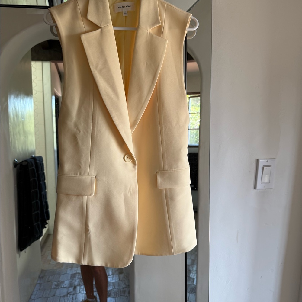 Ronny Kobo Collection pale yellow  Sleeveless Vest
